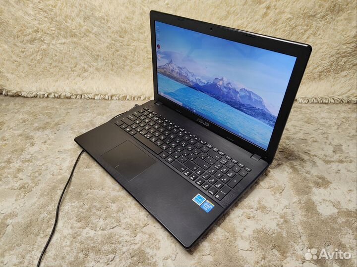 Шустрый ноутбук Asus SSD 240 как новый