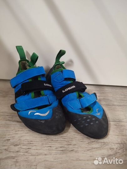 Скальные туфли lowa 40 размер
