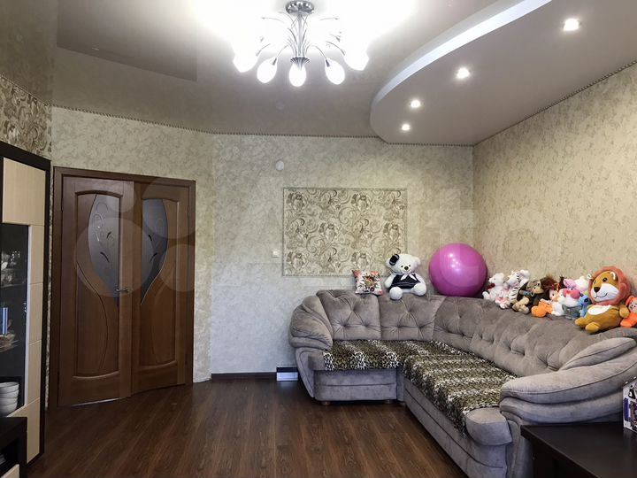 2-к. квартира, 74,2 м², 1/5 эт.