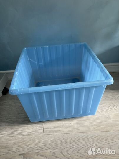 Ящик для игрушек IKEA Vessla blue cube