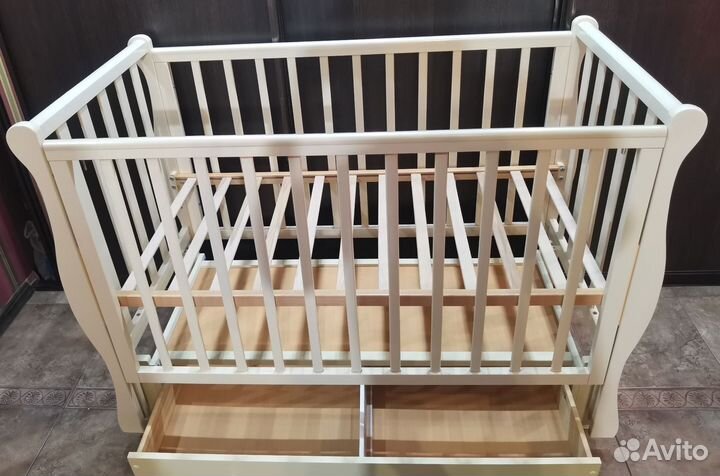 Кроватка продольный маятник