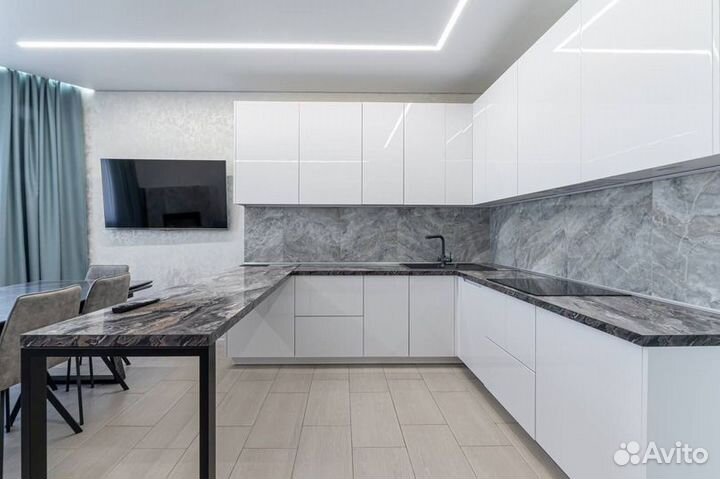 Кухня с техникой с гарантией