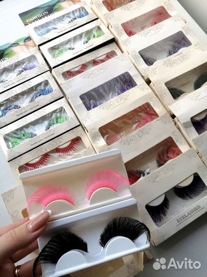 Набор из 19 упаковок Ресницы накладные цветные