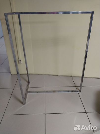 Вешалка для одежды напольная металлическая