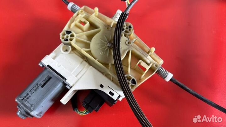 Стеклоподъемник передний правый Audi A6 C6 AUK 3.2