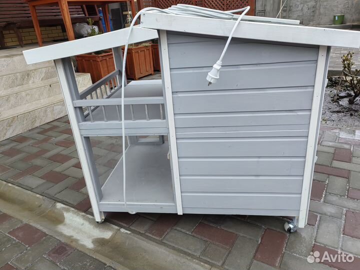 Домик для кошки уличный