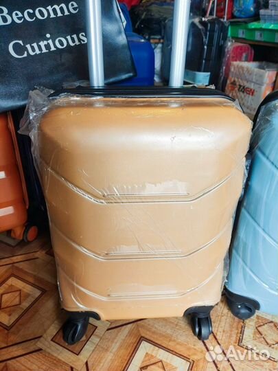 Чемодан с колёсами для ручной клади 403020