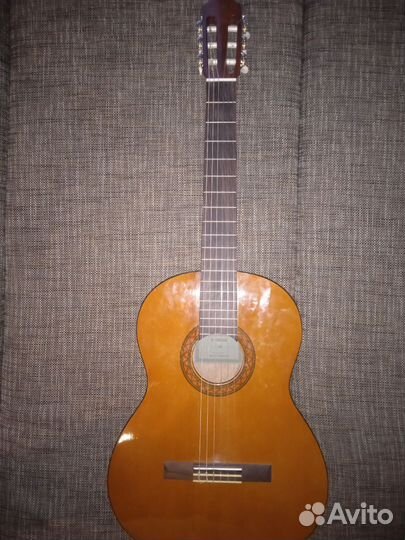 Акустическая гитара yamaha c40