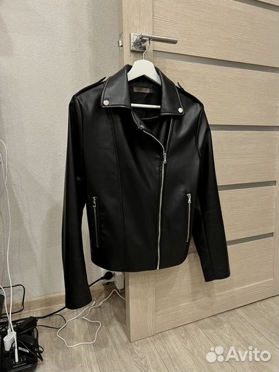 Женская куртка косуха из экокожи S (44)