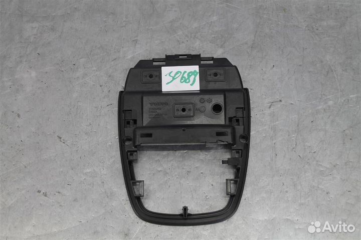 Кронштейн плафона салона Volvo XC90 2014-2019