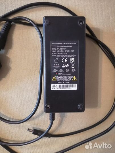 Зарядное устройство для шуруповерта