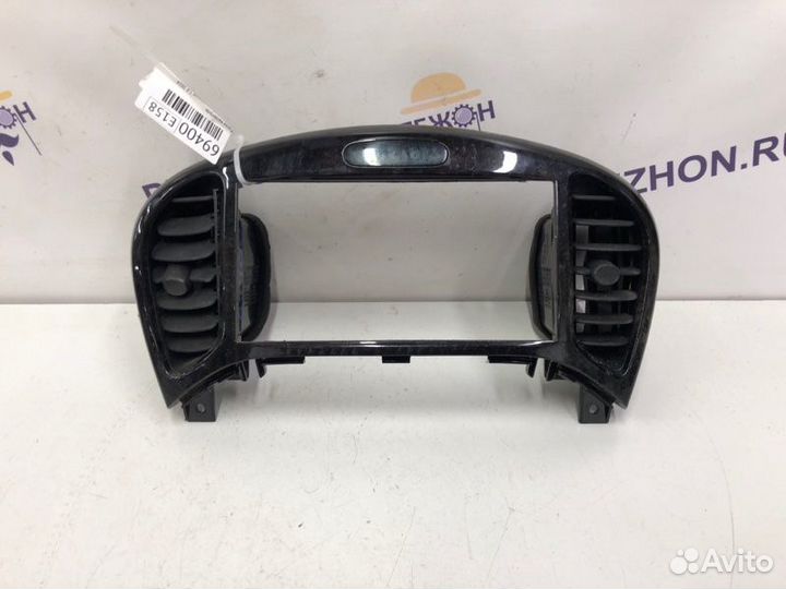 Рамка магнитолы Nissan Juke внедорожник 1.6 2014