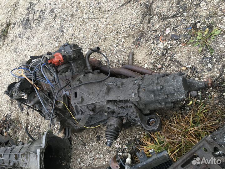 Двигатель и коробка Volkswagen Santana