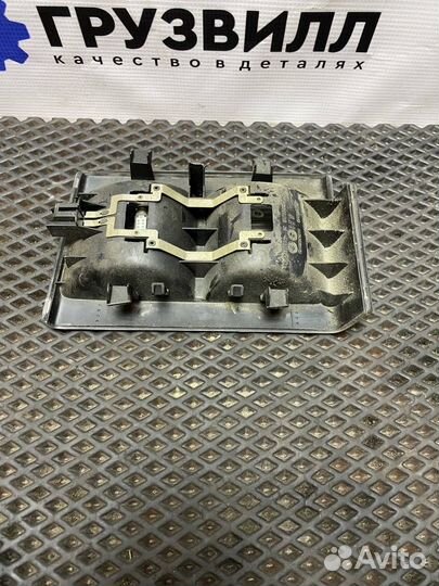 Фонарь салона (плафон) передний левый Volvo FH4