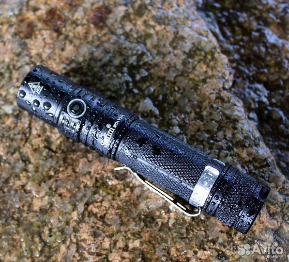 Фонарь мощный компактный новый