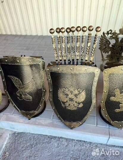 Щит подарочный/ подставка под шампуры