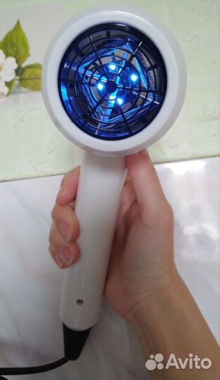 Новый фен с ионизацией, 800вт