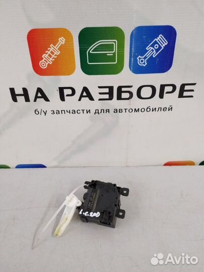 Сервопривод заслонки отопителя Toyota Land Cruiser