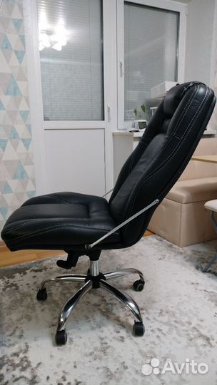 Компьютерное кресло