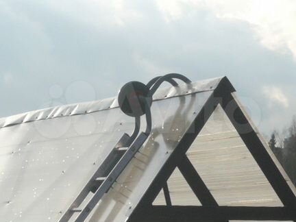 Опора на крышу для алюминиевой лестницы