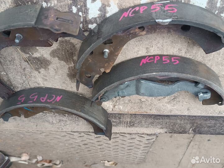 Тормозные колодки, задние на Toyota probox