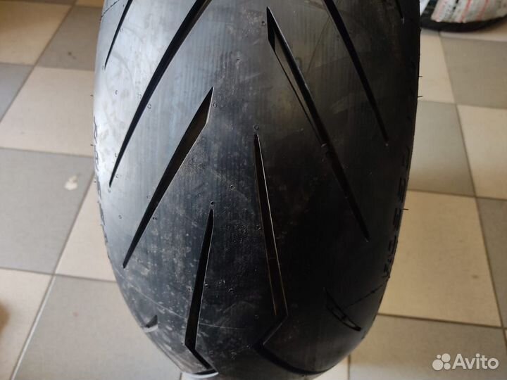 Мотошина Pirelli Diablo Rosso 3 240/45ZR17 82W TL