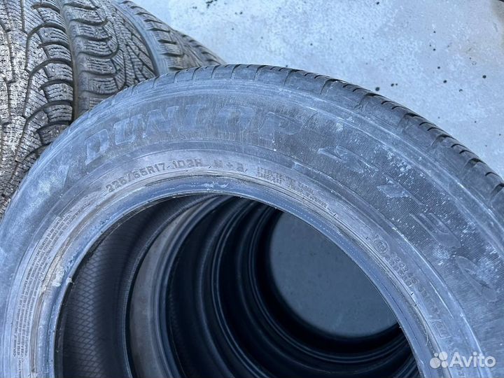 Dunlop Grandtrek ST30 225/65 R17