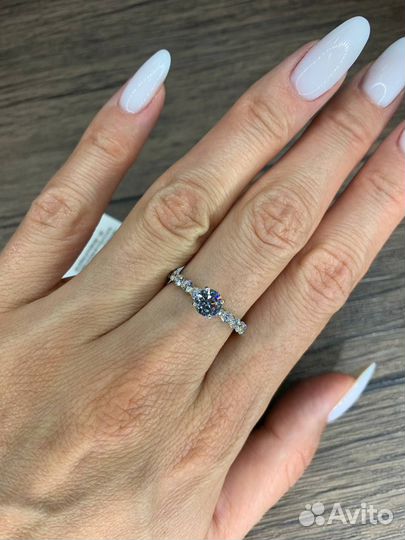 Помолвочное кольцо с белого золота