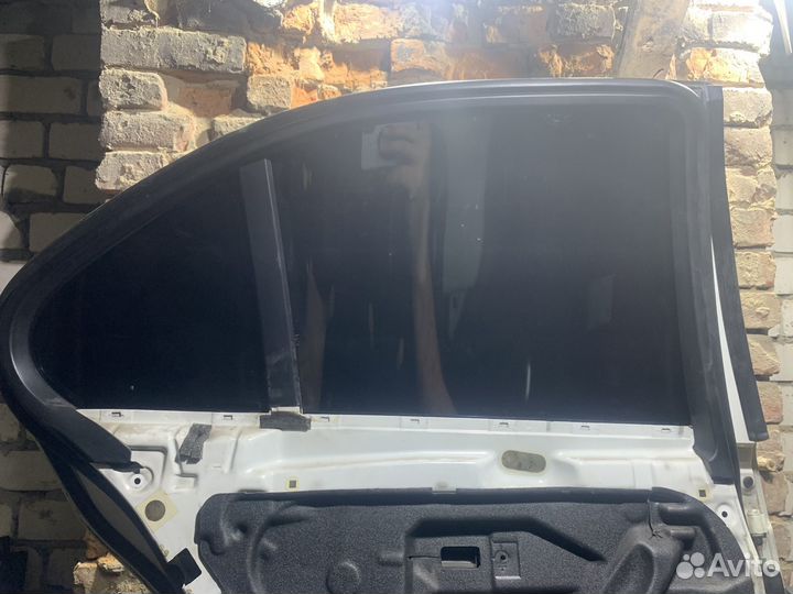 Дверь задная левая BMW E39