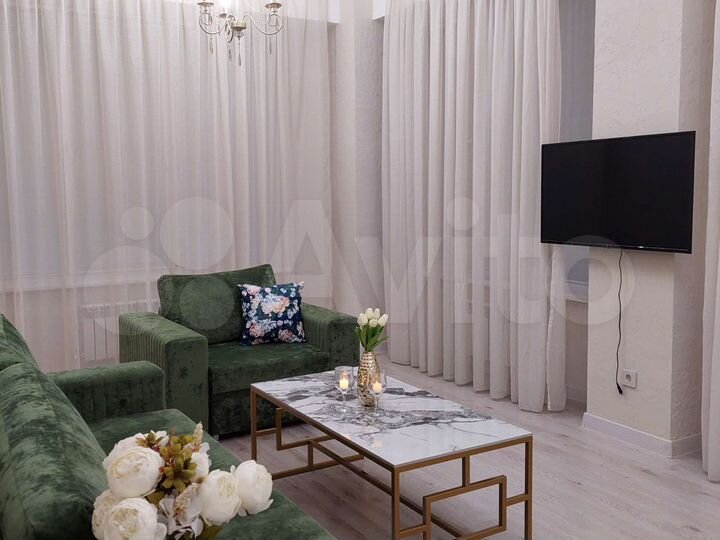 2-к. квартира, 75 м², 1/12 эт.