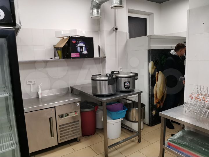 Торговая площадь 90 м