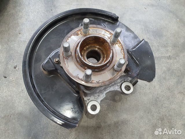 Кулак поворотный передний со ступицей Ford Mustang