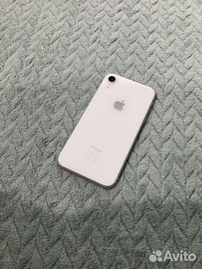 iPhone Xr, 64 ГБ