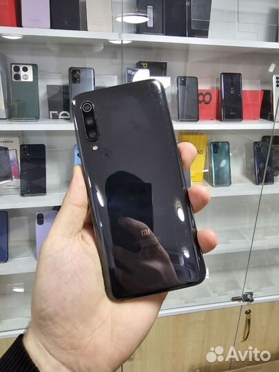 Xiaomi Mi 9, 6/64 ГБ