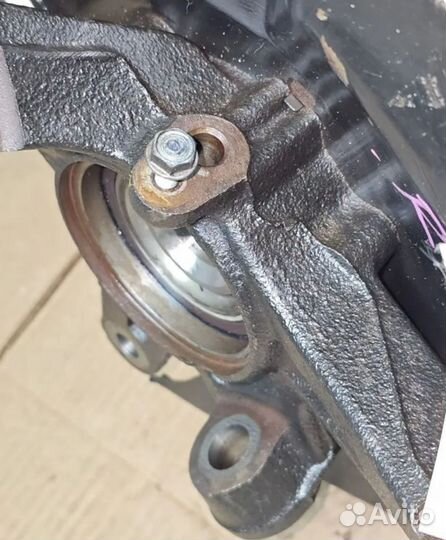 Кулак поворотный передний правый Honda Civic 4D