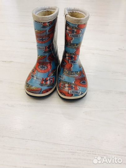 Резиновые сапоги