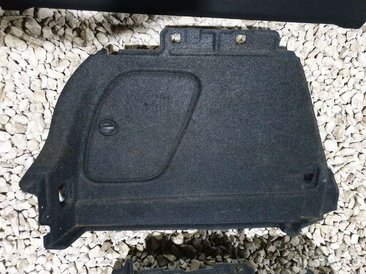 Обшивка багажника Mazda 3 BL