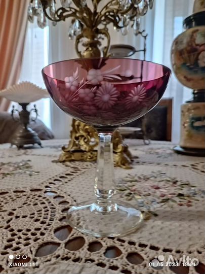 Ваза для фруктов на ножке цветное стекло СССР