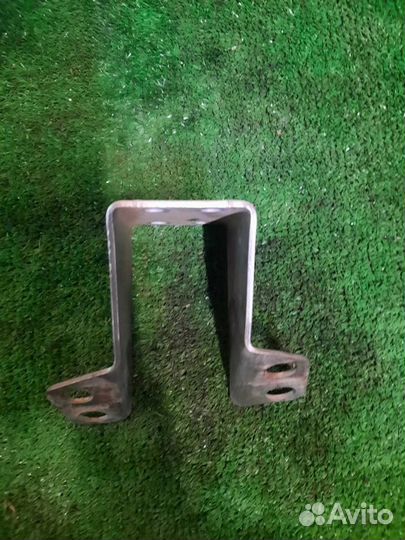 Кронштейн крепления катализатора volvo XC90 T35