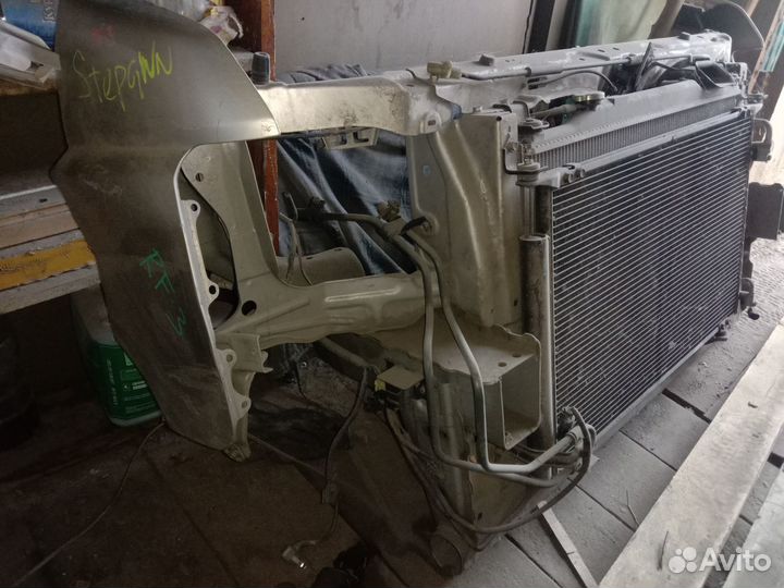 Продаю Ноускат Honda Stepwgn RF3 (стоковые з\ч)