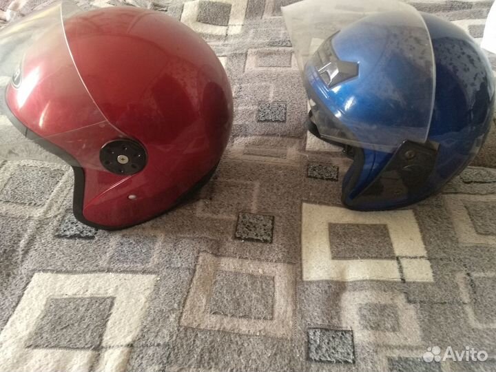 Мотошлемы 2 шт новые.цена за оба
