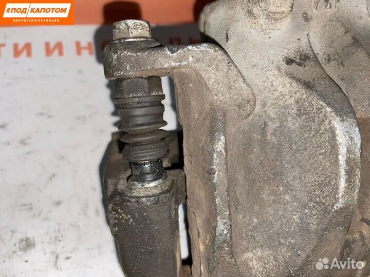 Суппорт тормозной передний левый Nissan Murano Z51