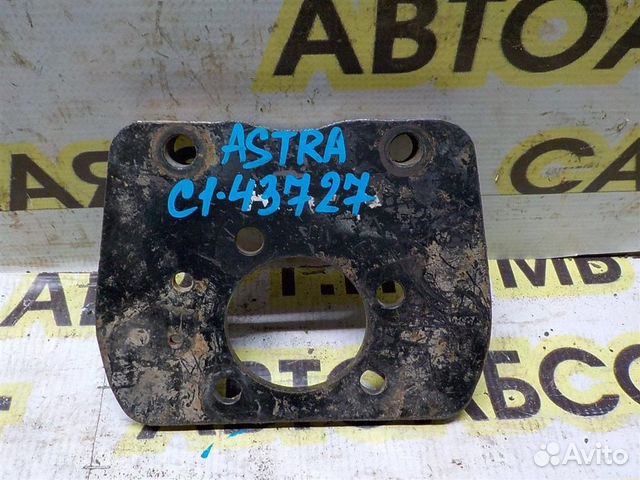 Кронштейн (п.з.к.) Opel Astra H 2004-2014