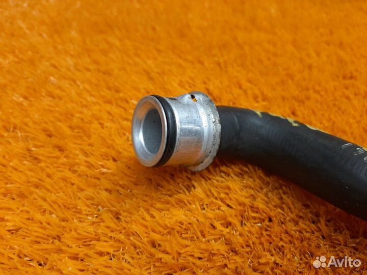 Патрубок расширительного бачка Mercedes-Benz