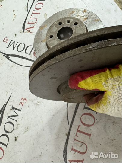 Диски тормозные передние Opel Astra J 5x105