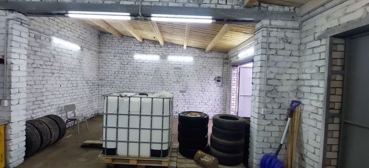 Гараж, > 30 м²