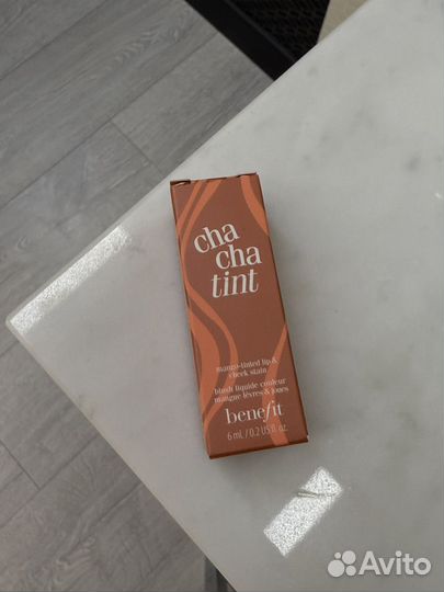 Тинт для губ benefit