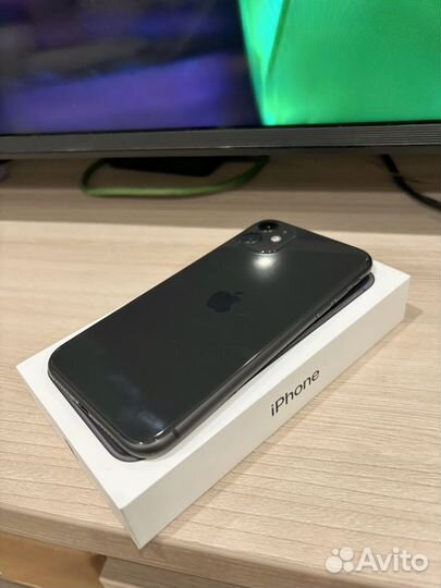 iPhone 11, 64 ГБ