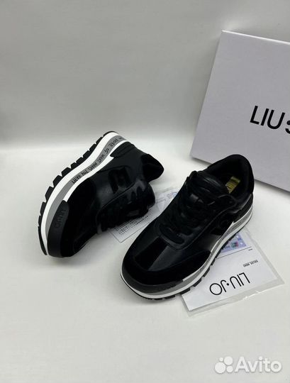 Кроссовки JLo