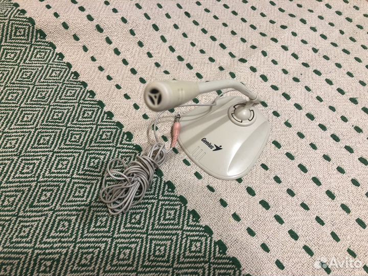 Микрофон Genius